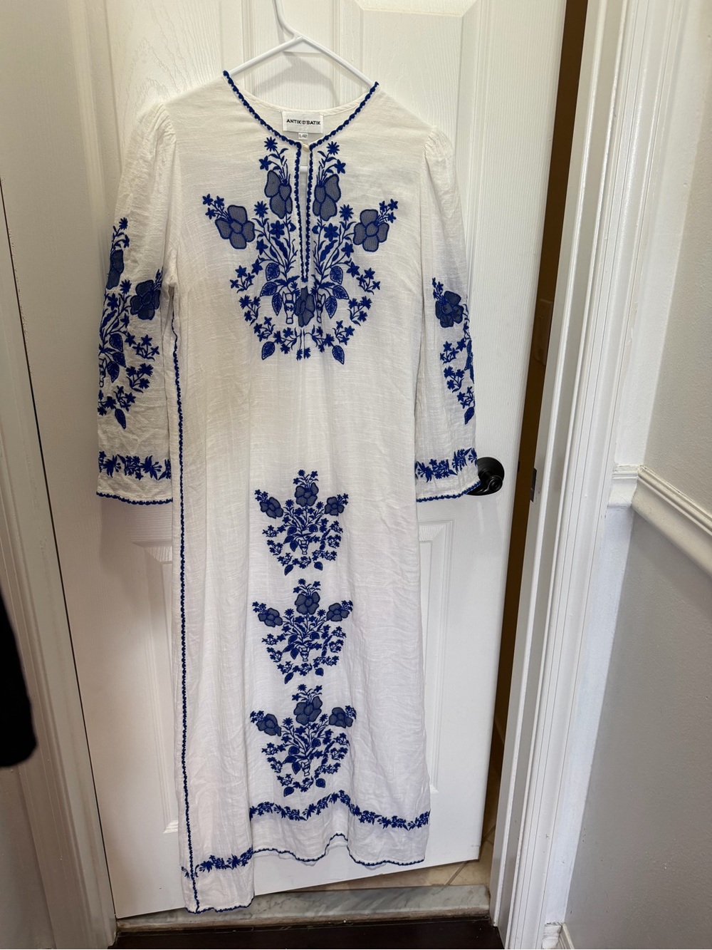 ANTIK BATIK Vana Long Dress Blue Floral Embroidered Large/42 - Picture 8 of 8